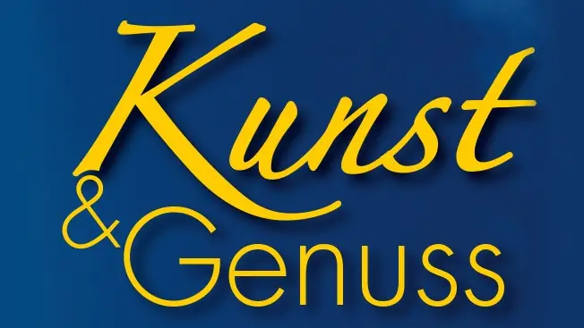 Schriftzug „Kunst & Genuss“ in Gelb auf blauem Grund.